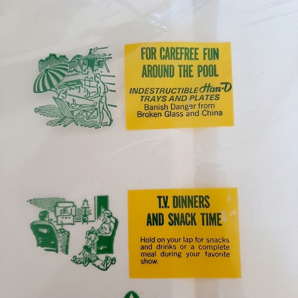 VTG METAL TRAYS AND PLATES - Picture 9 of 11